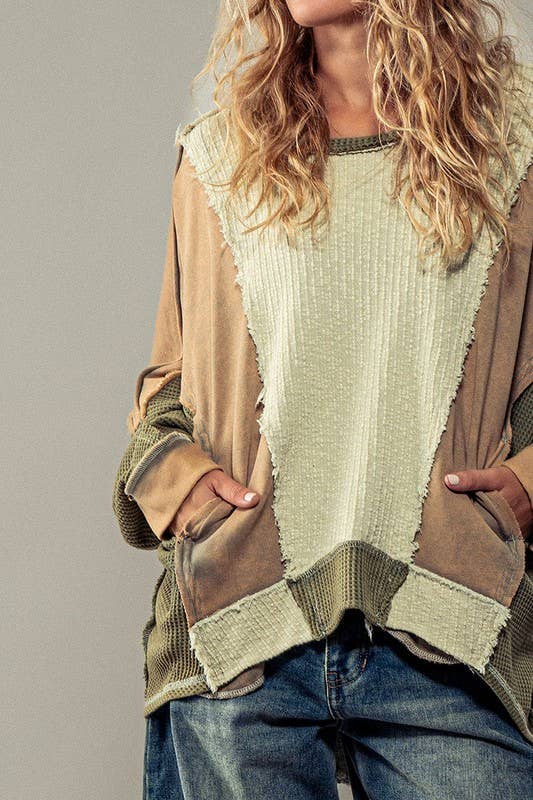 Textured Puzzle Crewneck Sweatshirt