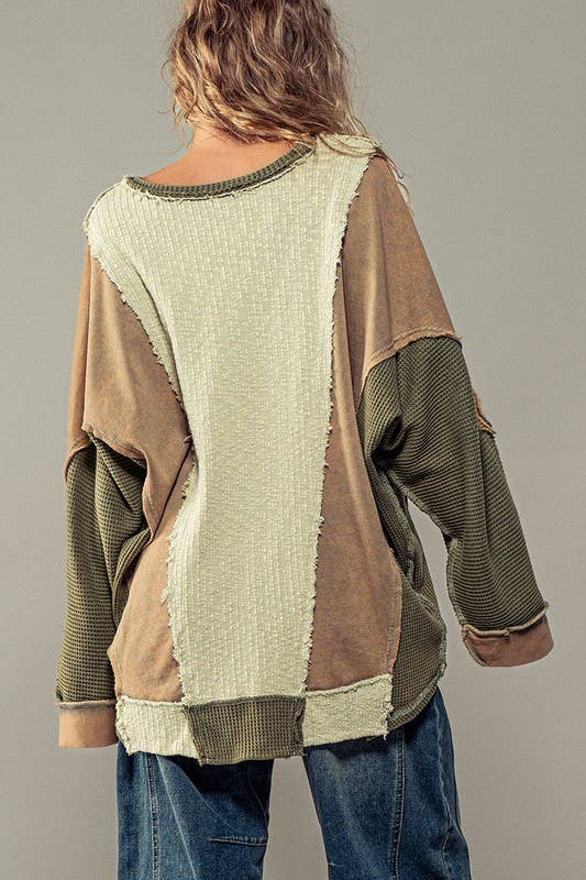 Textured Puzzle Crewneck Sweatshirt